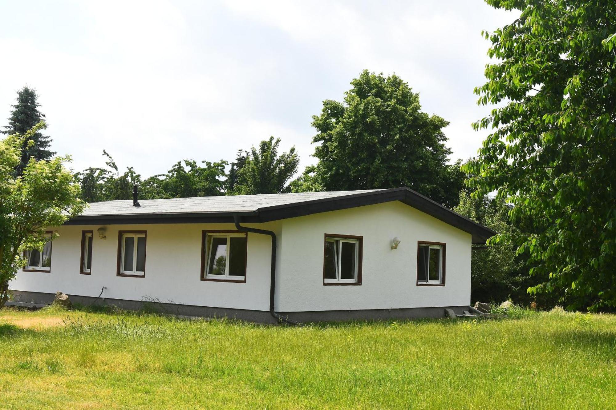 Behaglicher Bungalow Fuer Mensch Und Hund Barkhagen Exteriör bild